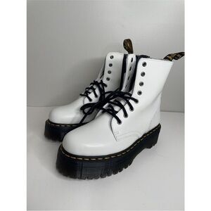 NWT Dr. Marten Jadon White Boots Size US L7